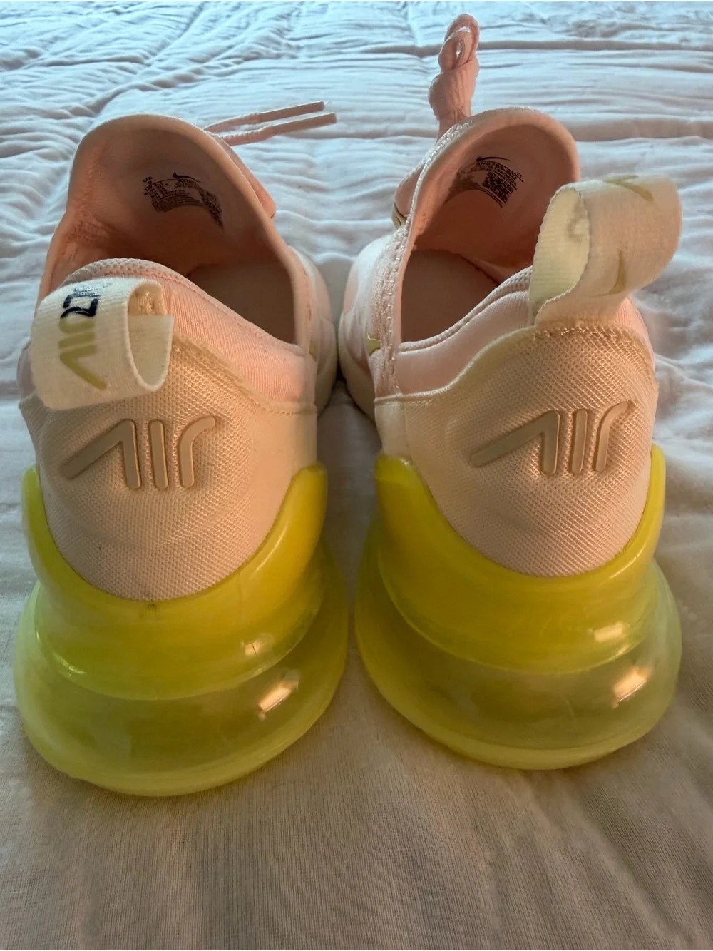 Nike Air Max 270. Women’s 9